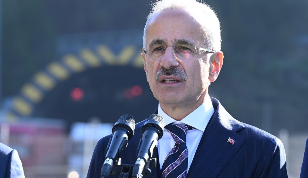 Bakan Uraloğlu, Ankara’daki uçak kazasının detaylarını paylaştı