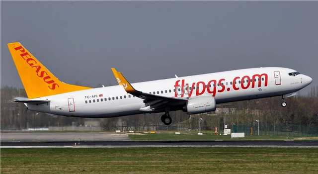 Uçuşlara kar engeli: Pegasus 30 seferini iptal etti!