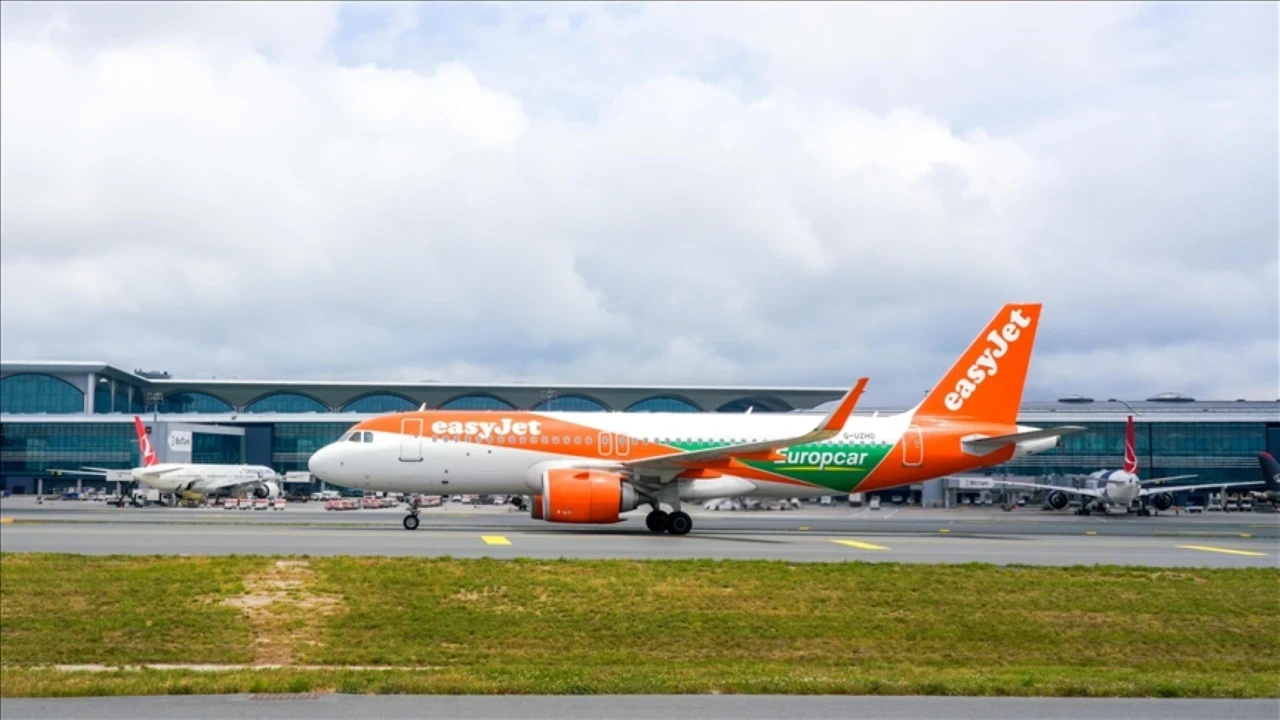Bagajdaki powerbank EasyJet uçağına acil iniş yaptırdı!