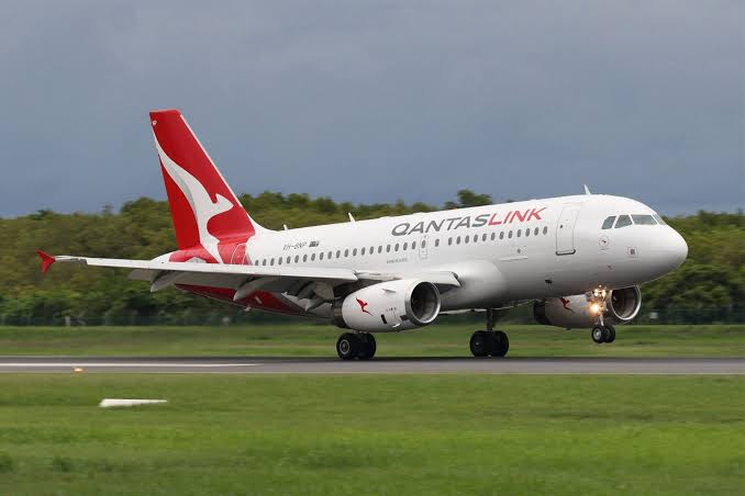 Qantas'ın New York - Avustralya arası aktarmasız uçuşları ertelendi!