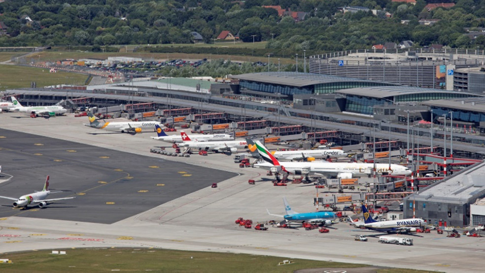 Hamburg Havalimanı’ndaki dikkatsiz yolcu kaosa yol açtı!