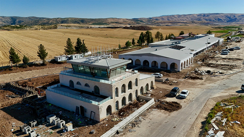 Siirt Havalimanı’nın yeni terminali gün sayıyor: Çalışmaların yüzde 85’i tamamlandı