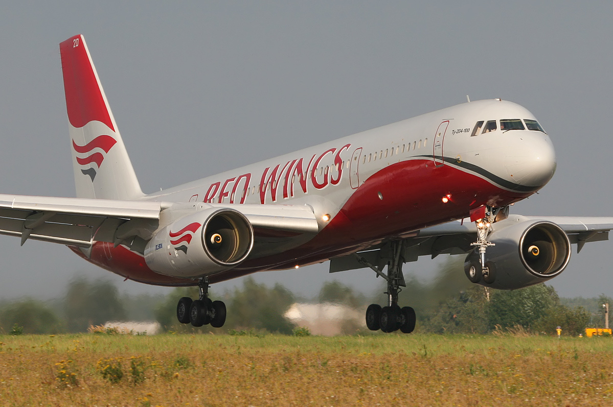 Red Wings, Tupolev Tu-204/214 Filo Kullanımını Artırdı
