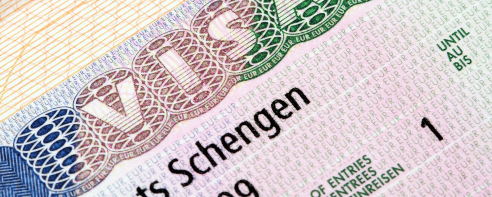 AB'den Türk Vatandaşlarına Kademeli Schengen Vizesi Kolaylığı