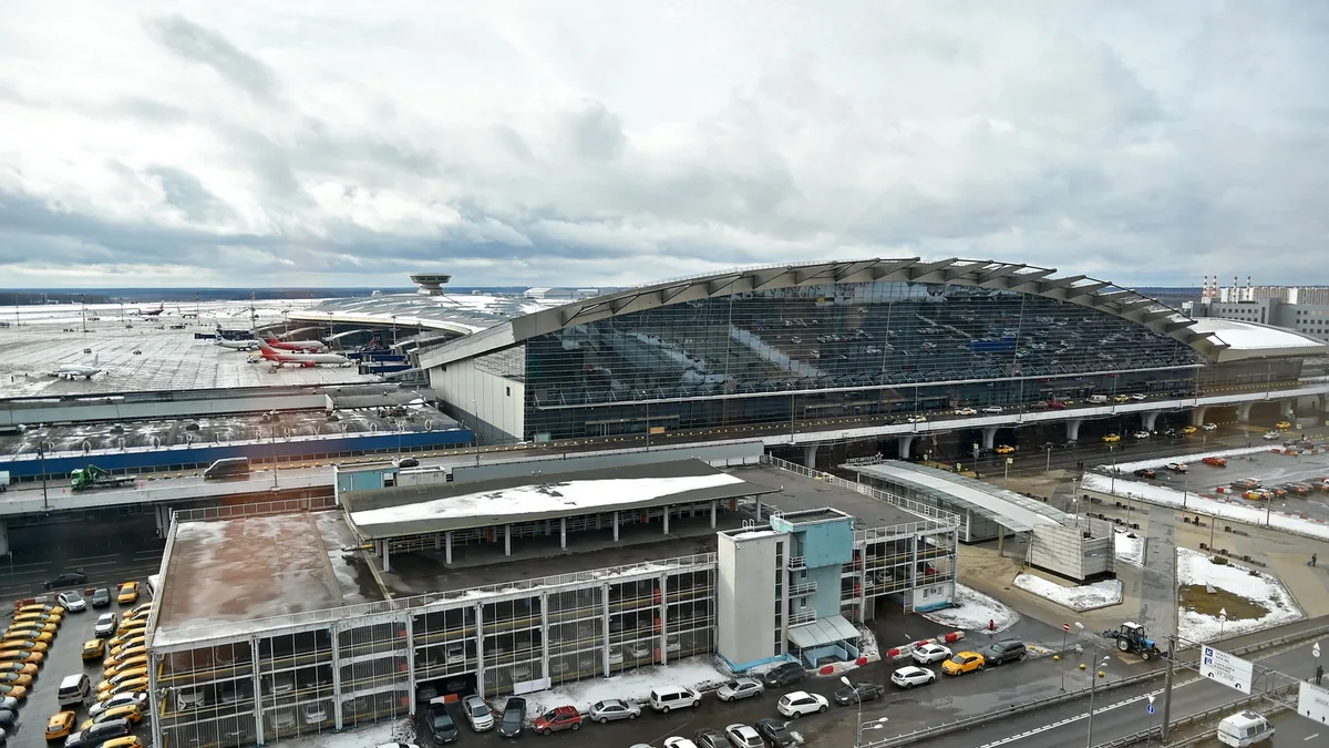 Vnukovo Havalimanı Çevresinde Pilotlara Sahte Telsiz Talimatları