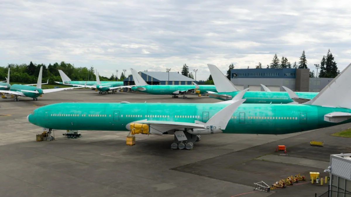 Emirates, İlk 10 Boeing 777-9 Teslimatından Vazgeçti