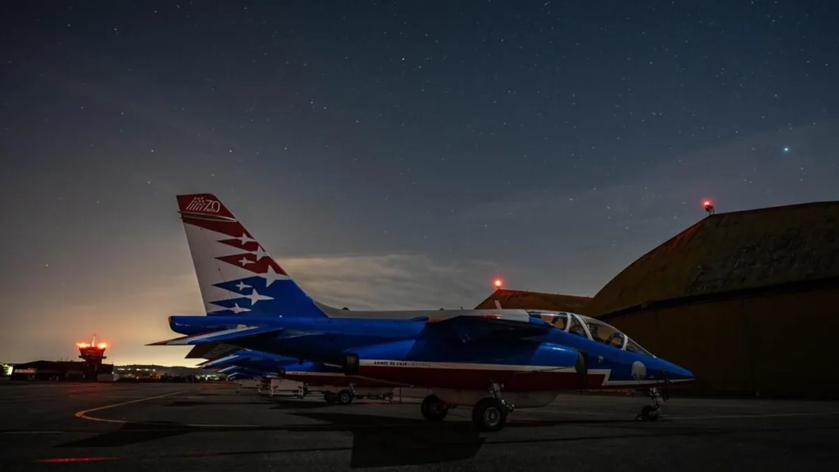 İngiltere, RAF ve Red Arrows İçin Yeni Jet Eğitim Uçağı Arıyor