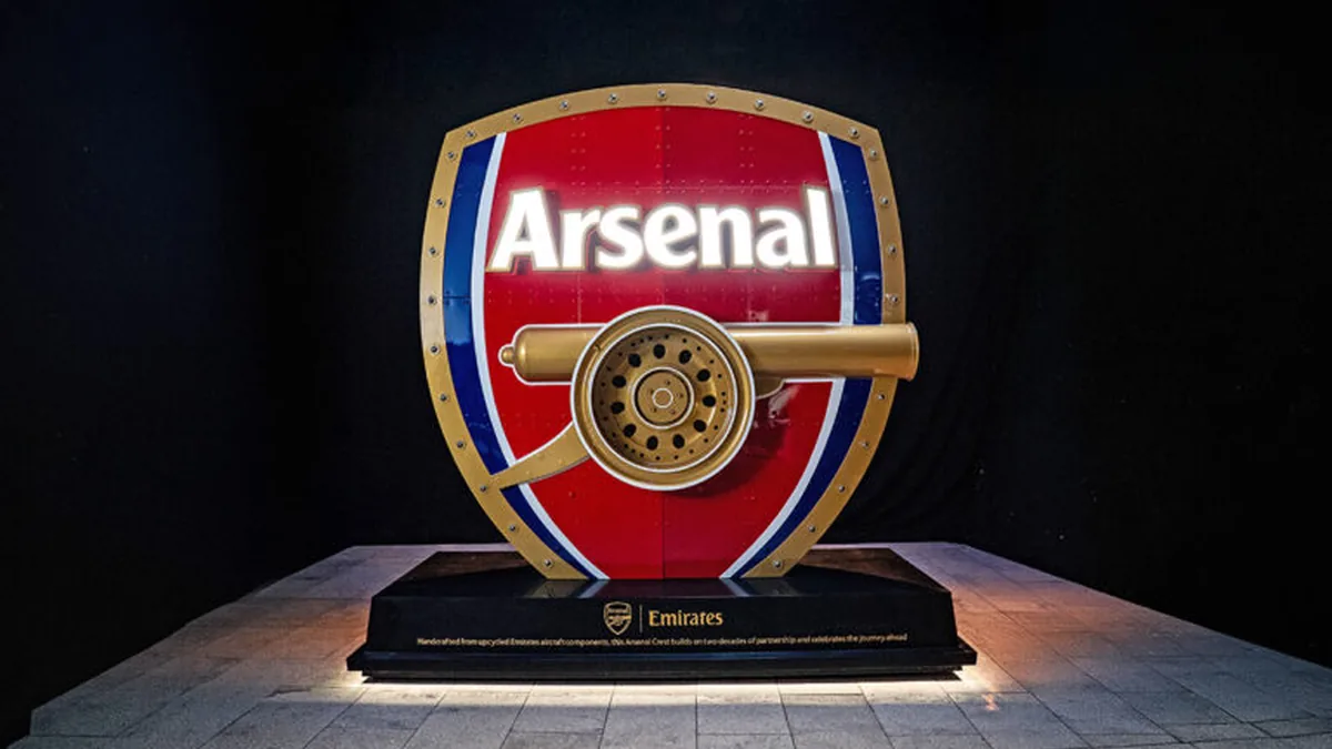 Emirates ve Arsenal'den Havacılık Miraslı Sanat Eseri
