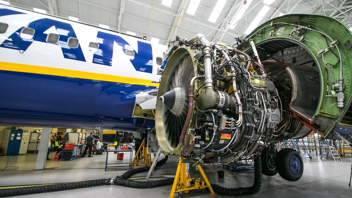 NTSB Raporu: Ryanair 737 Motorunda Beş Kuş Çarpması ve Pervane Arızası