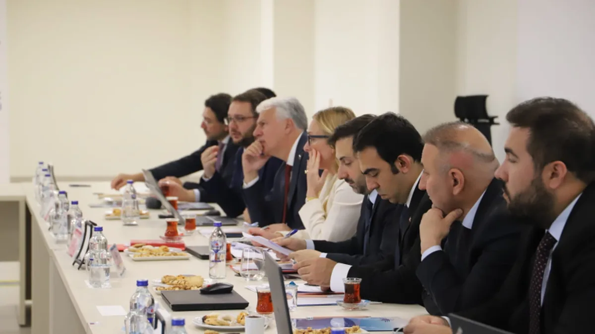 Türkiye-Kazakistan Havacılık İşbirliği Derinleşiyor: Kargo Uçuşları 38 Frekansa Çıktı