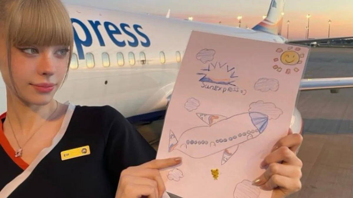 SunExpress Kabin Memuruna Minik Yolcudan Unutulmaz Hediye