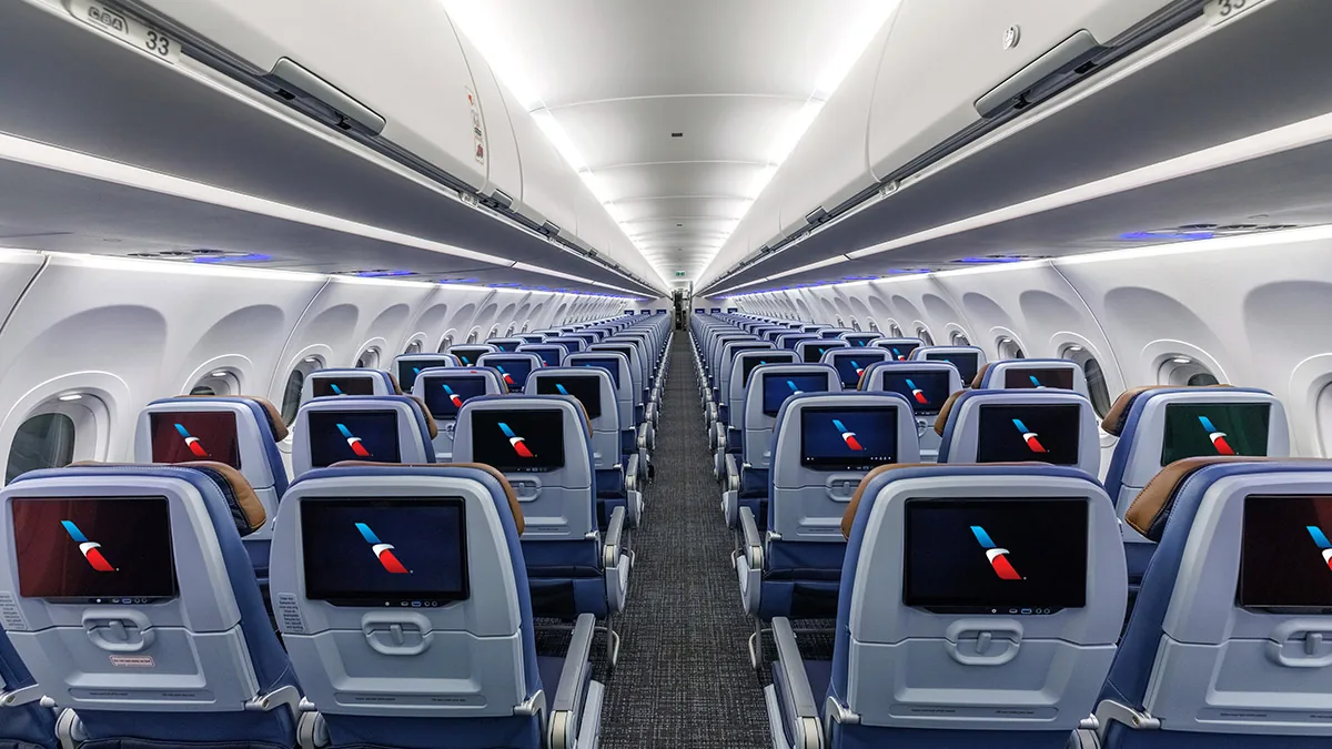 American Airlines Dar Gövdeli Filosuna Koltuk Ekranlarını Geri Getiriyor