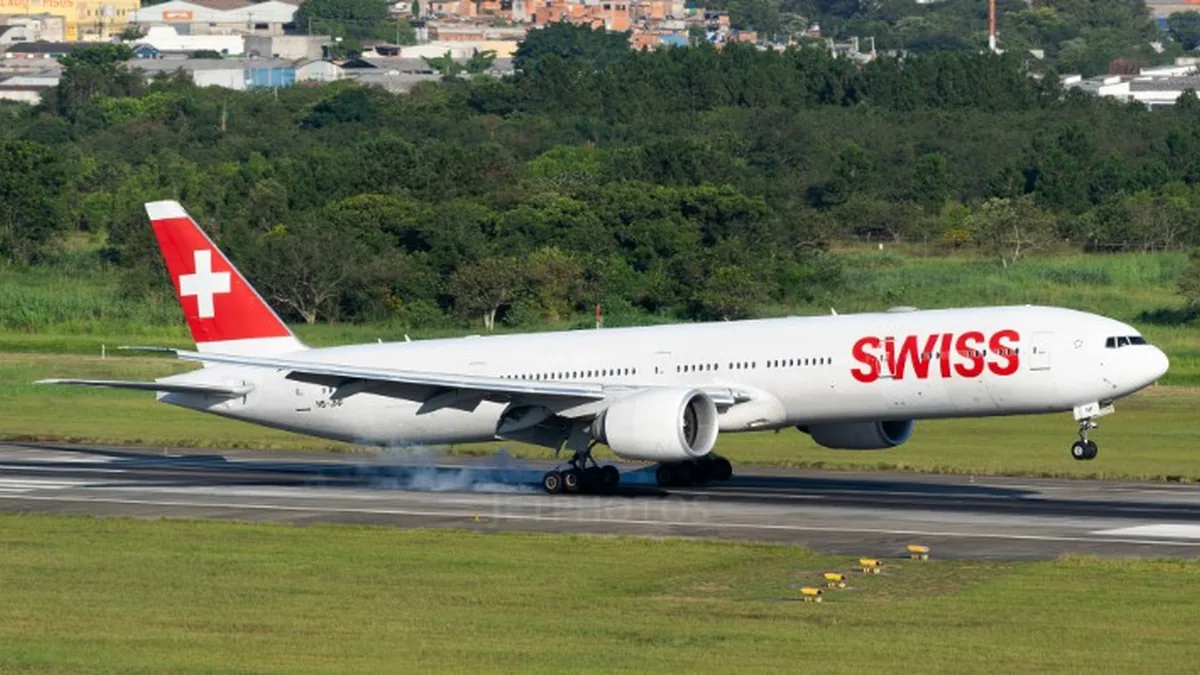 SWISS Boeing 777 Kabin Kokusu Nedeniyle Azorlar'a İndi