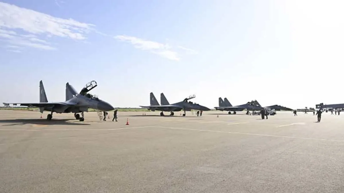 Cezayir'den Nijer'e Askeri Destek: Su-30'lar Niamey'e İndi