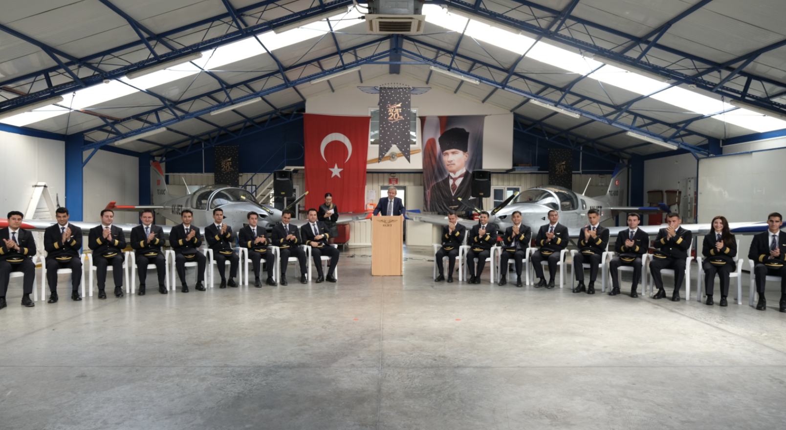 AYJET 18 pilot adayını mezun etti