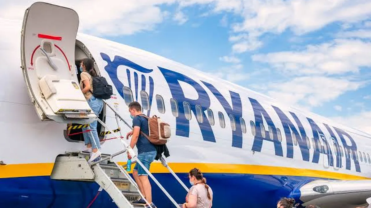 Ryanair Boeing 737 Merdivenleri Mercek Altında: Yolcu Düşmeleri Endişe Yaratıyor