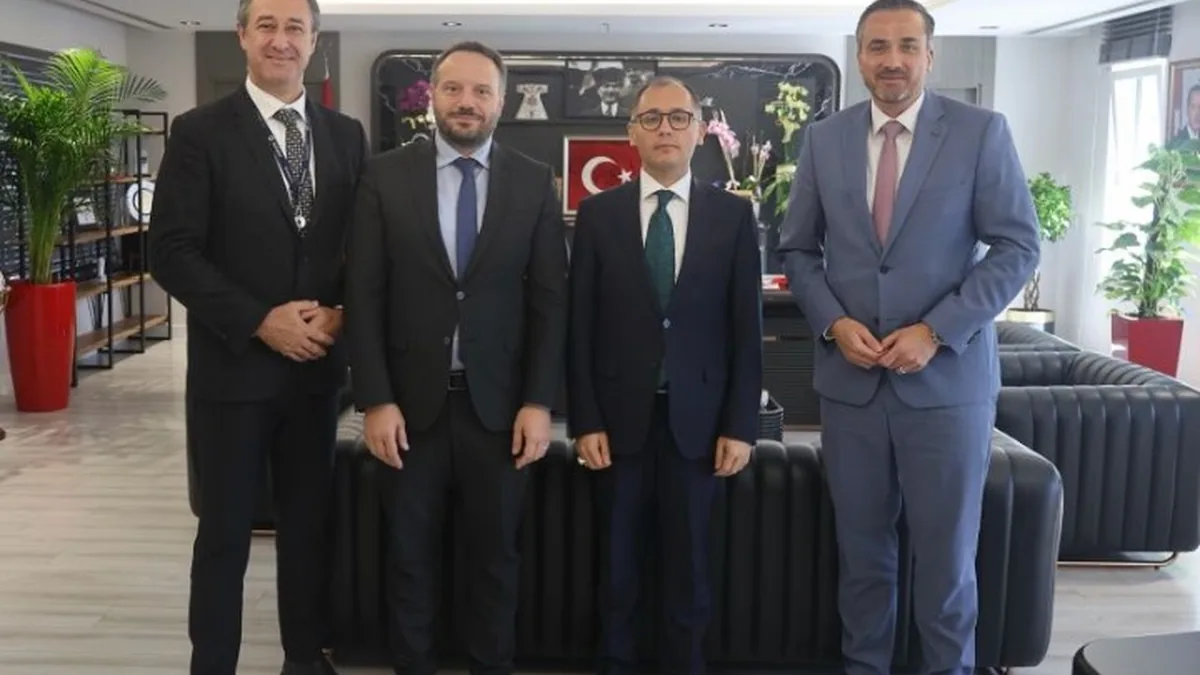 SunExpress Üst Yönetimi Antalya Havalimanı Amiri Avşar'ı Ziyaret Etti