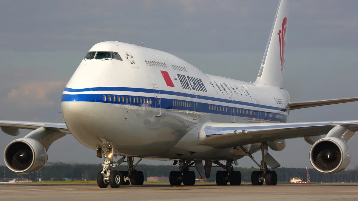 Rus Hava Sahası Tartışması: ABD Havayolları Air China Uçuşlarına Karşı