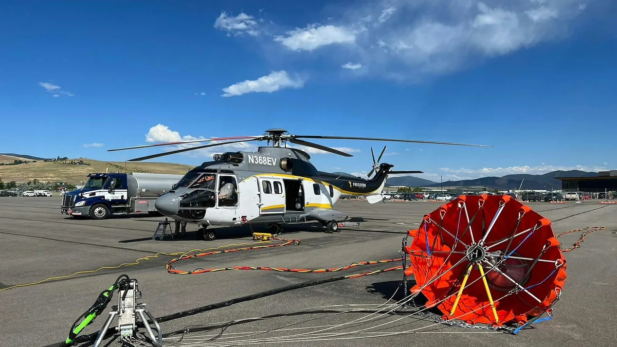 Yosemite'de Yangınla Mücadele Helikopteri Düştü: İki Can Kaybı