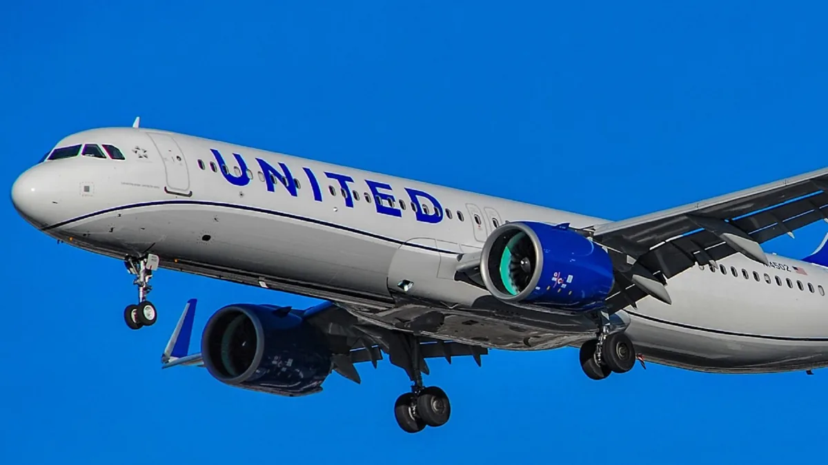 United Uçuşlarında Los Angeles Yakınlarında GPS Paraziti