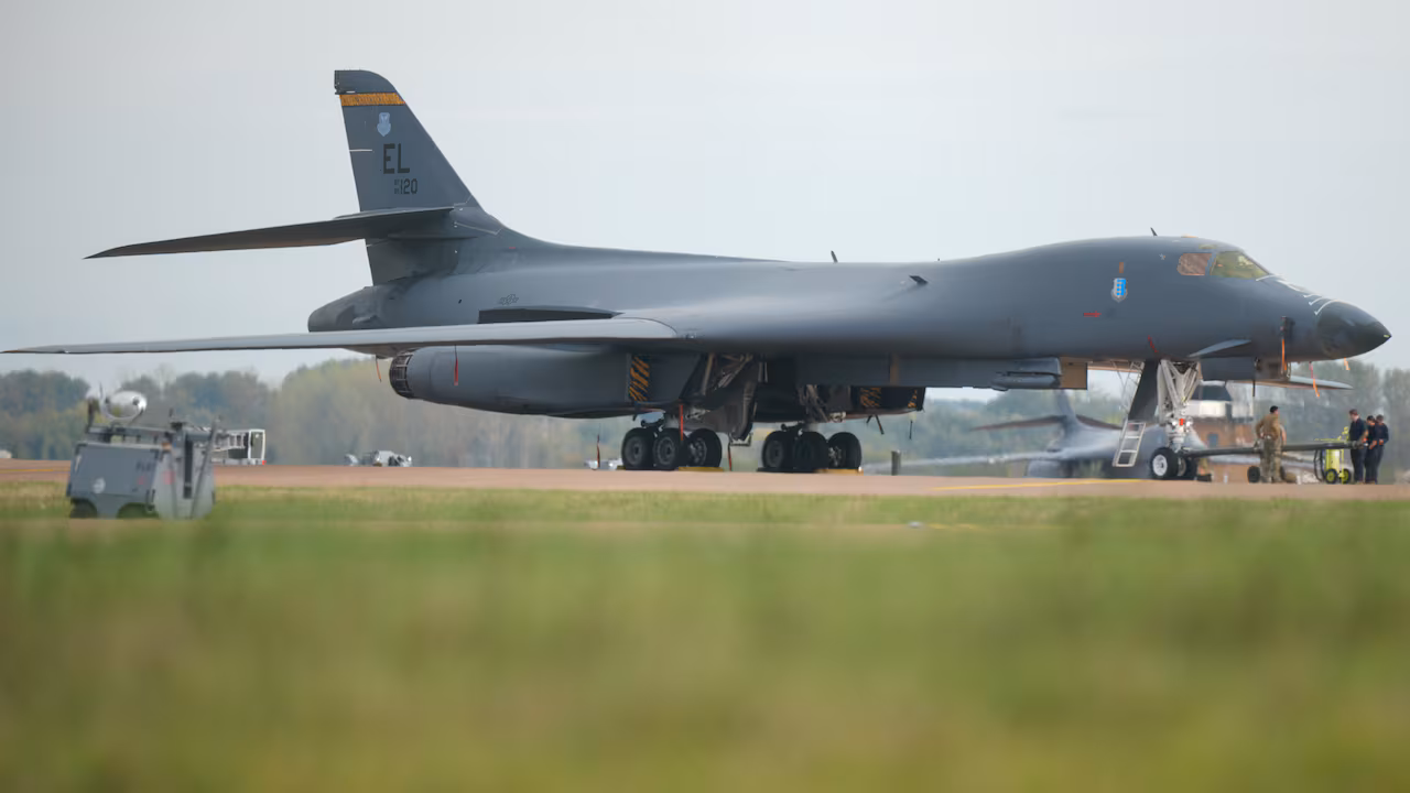 ABD, İngiltere'deki B-1 Bombardıman Uçaklarını Geri Çekti