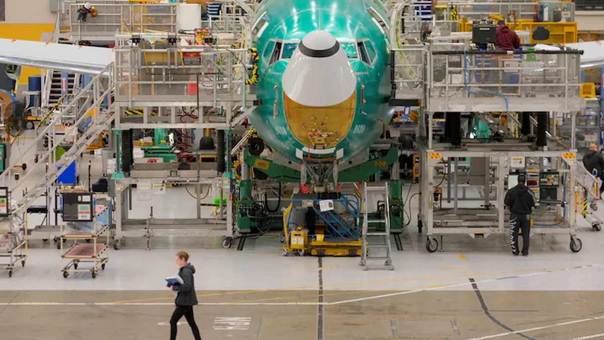 FAA'dan Boeing 737 MAX 10'a Yazılım Engeli: Sertifikasyon Ertelendi