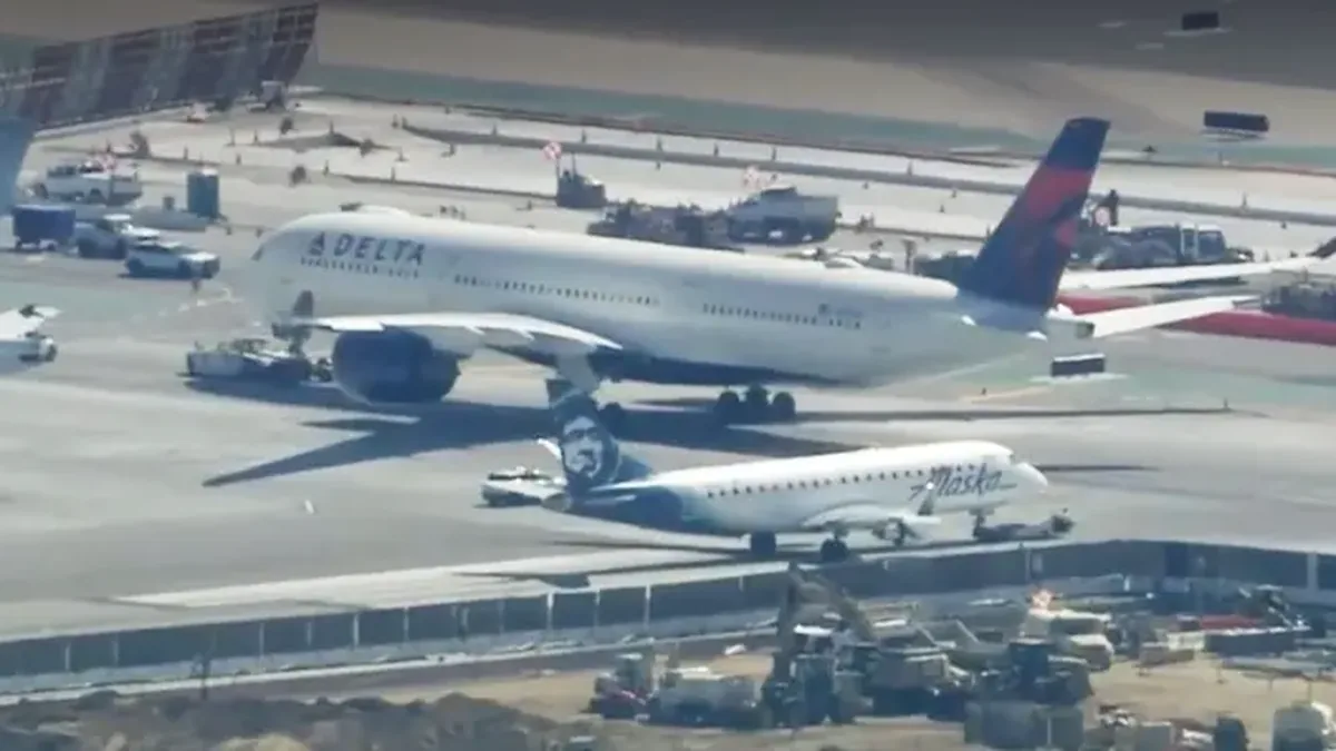 Delta A350 ve Air Canada B777 LAX'te Yerde Çarpıştı