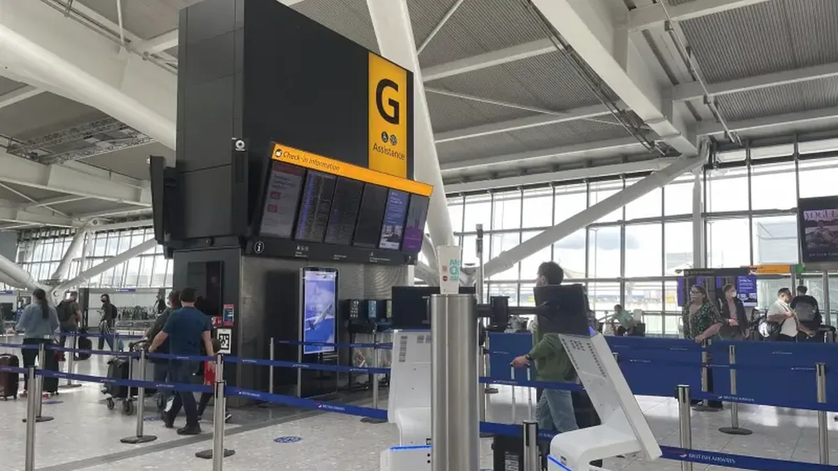 East Midlands, İngiltere'nin İlk Yüz Tanımalı E-Kapı Havalimanı Oldu