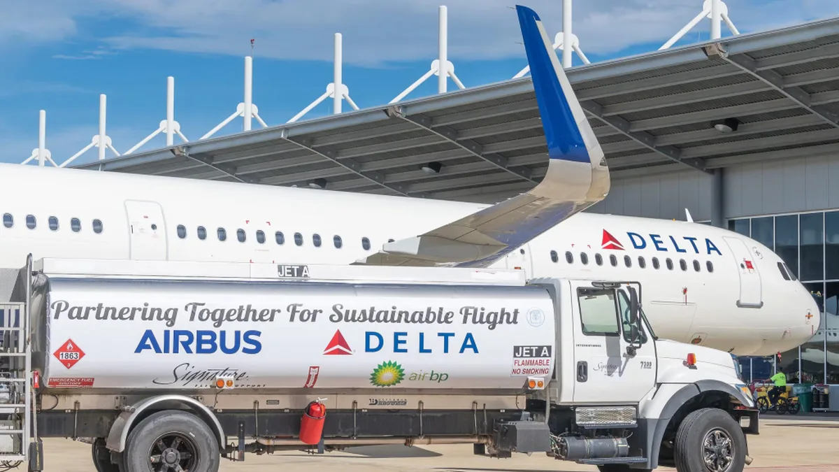 Delta Air Lines'tan Yakıt Maliyeti Uyarısı: 2026 Kâr Beklentisi Düştü