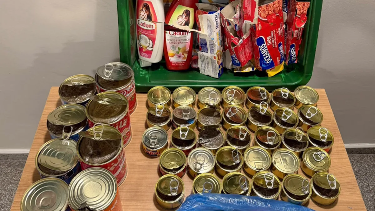 Sabiha Gökçen'de Havalimanı Narkotik Operasyonu: 9.76 Kg Esrar Ele Geçirildi