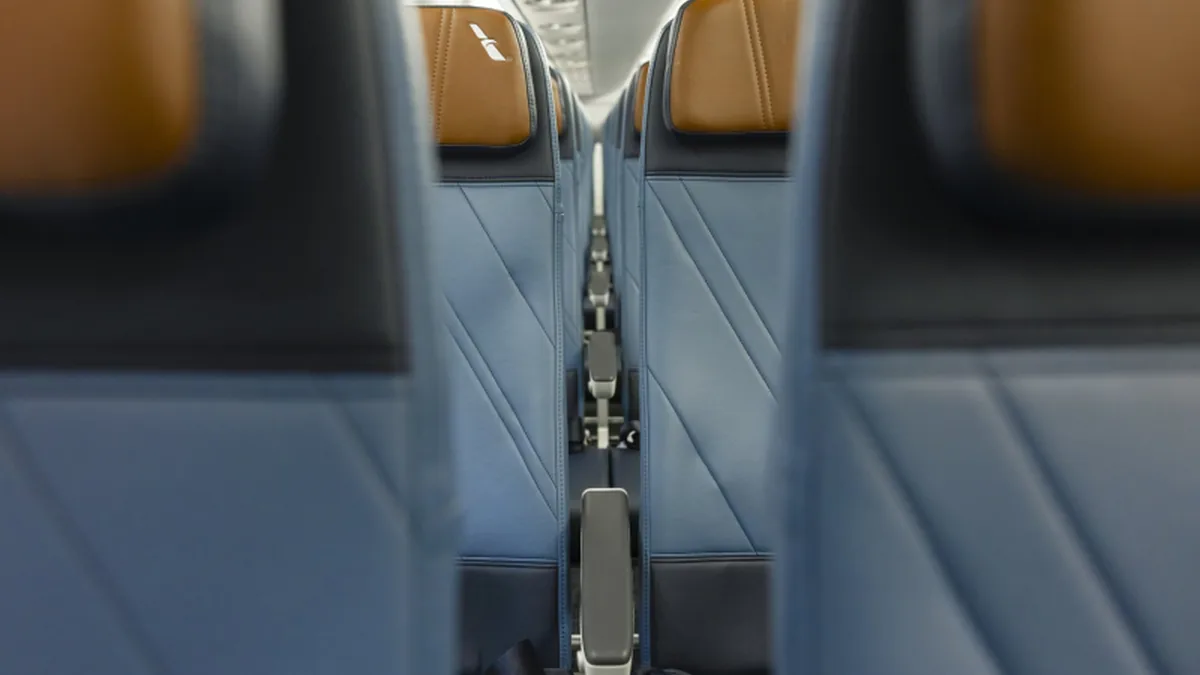 Embraer, Yeni RECARO Koltuklu İlk E175'i American Airlines'a Teslim Etti