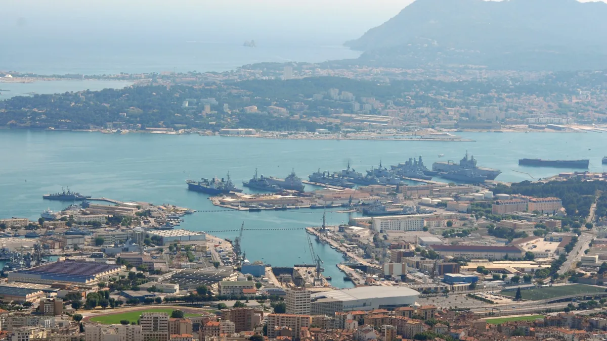 Toulon Üzerinde İHA İhlali: Fransız Donanma Üssü Güvenliği Mercek Altında