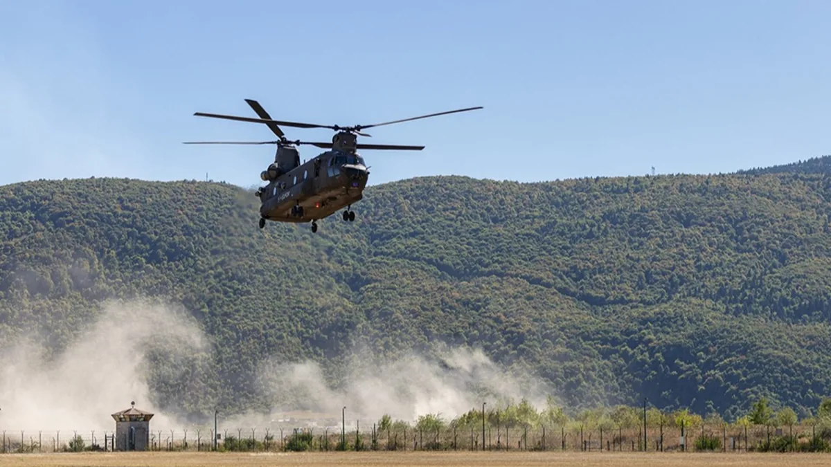 İtalyan Ordusu'na Ait Chinook Bosna'da Düştü: 4 Şehit